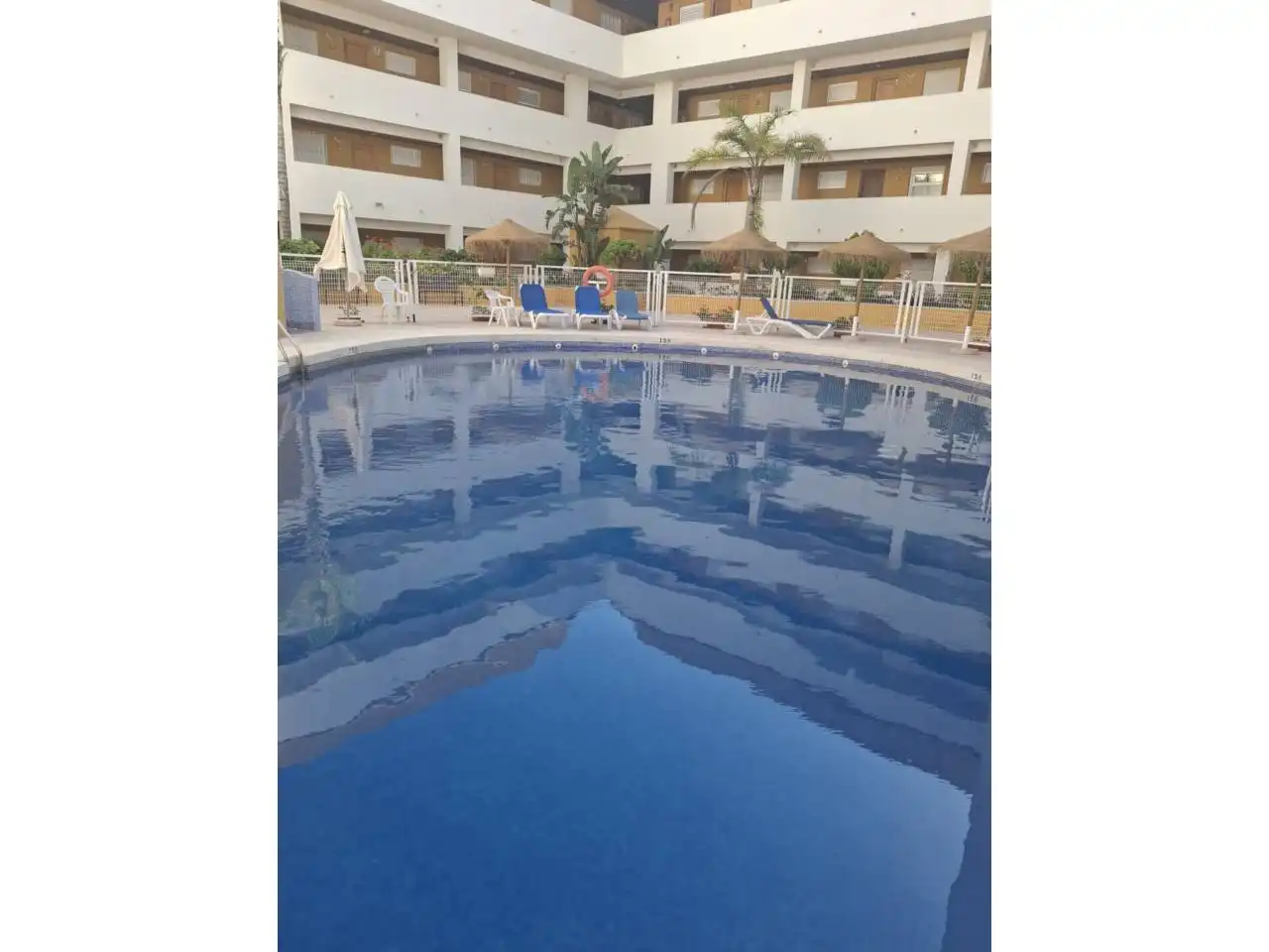 Swimming pool of Flat for sale in Roquetas de Mar  with Air Conditioner, Terrace and Community pool