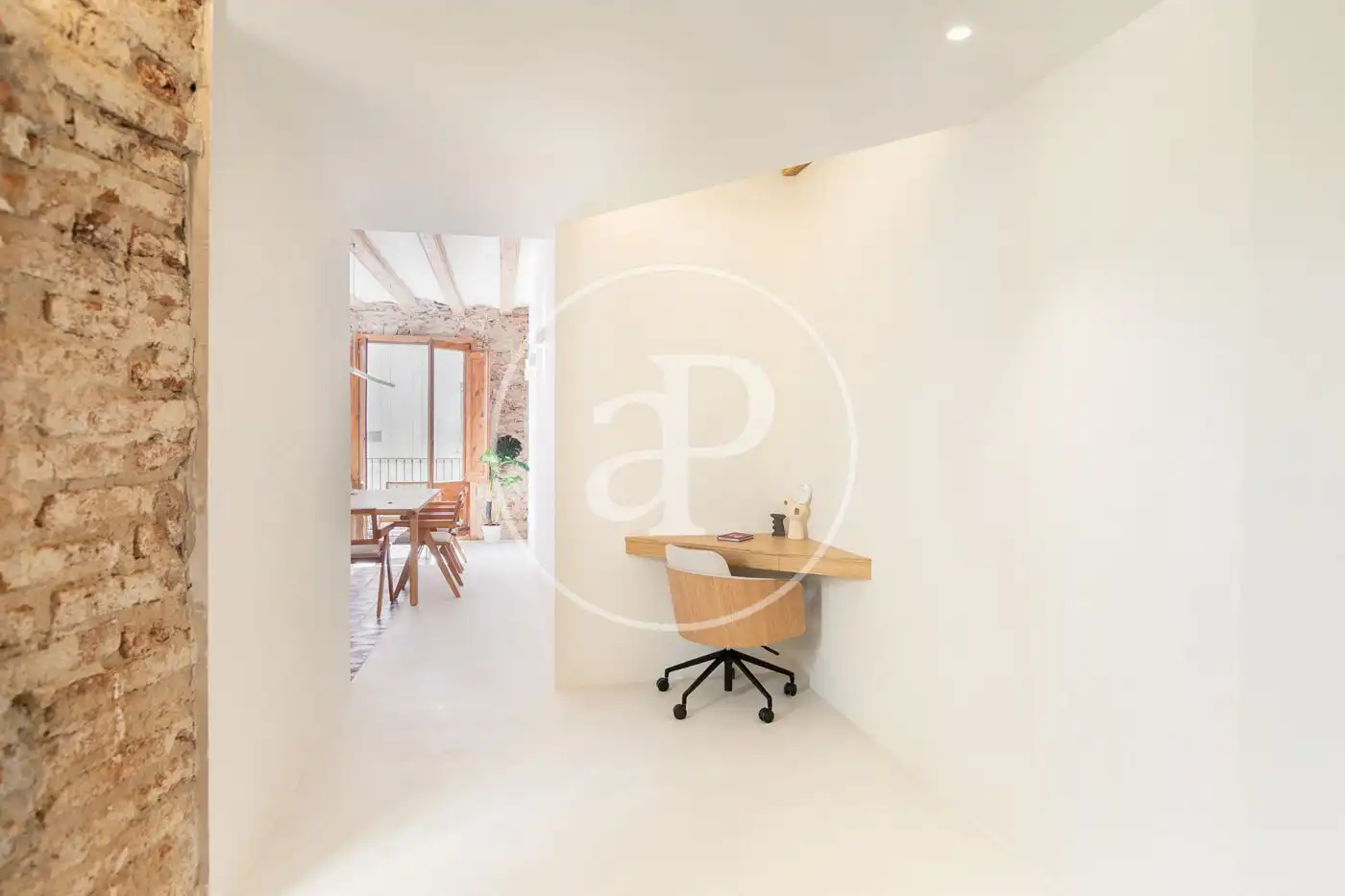 Piso en venta en Barcelona con Calefacción, Amueblado y Balcón