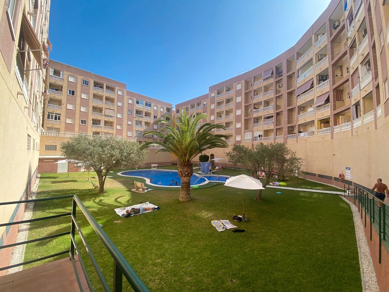 Exterior view of Attic for sale in Torrevieja  with Storage room, Furnished and Washing machine