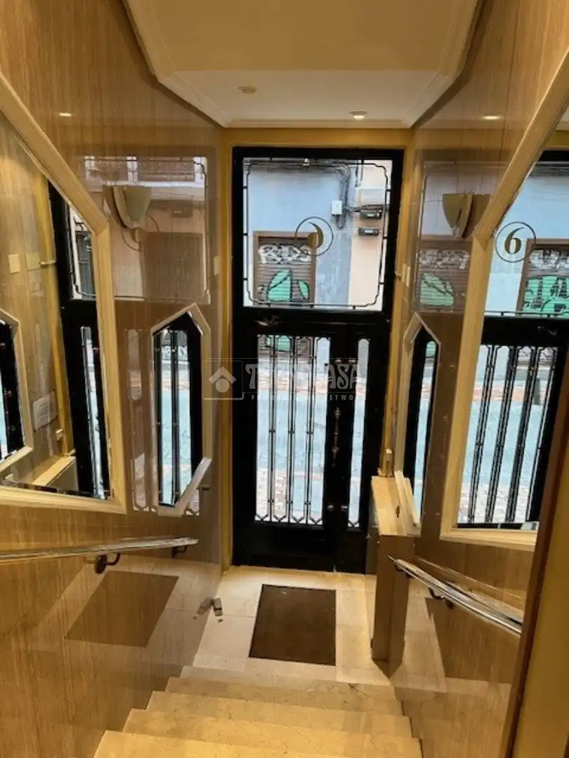 Flat for sale in Madrid