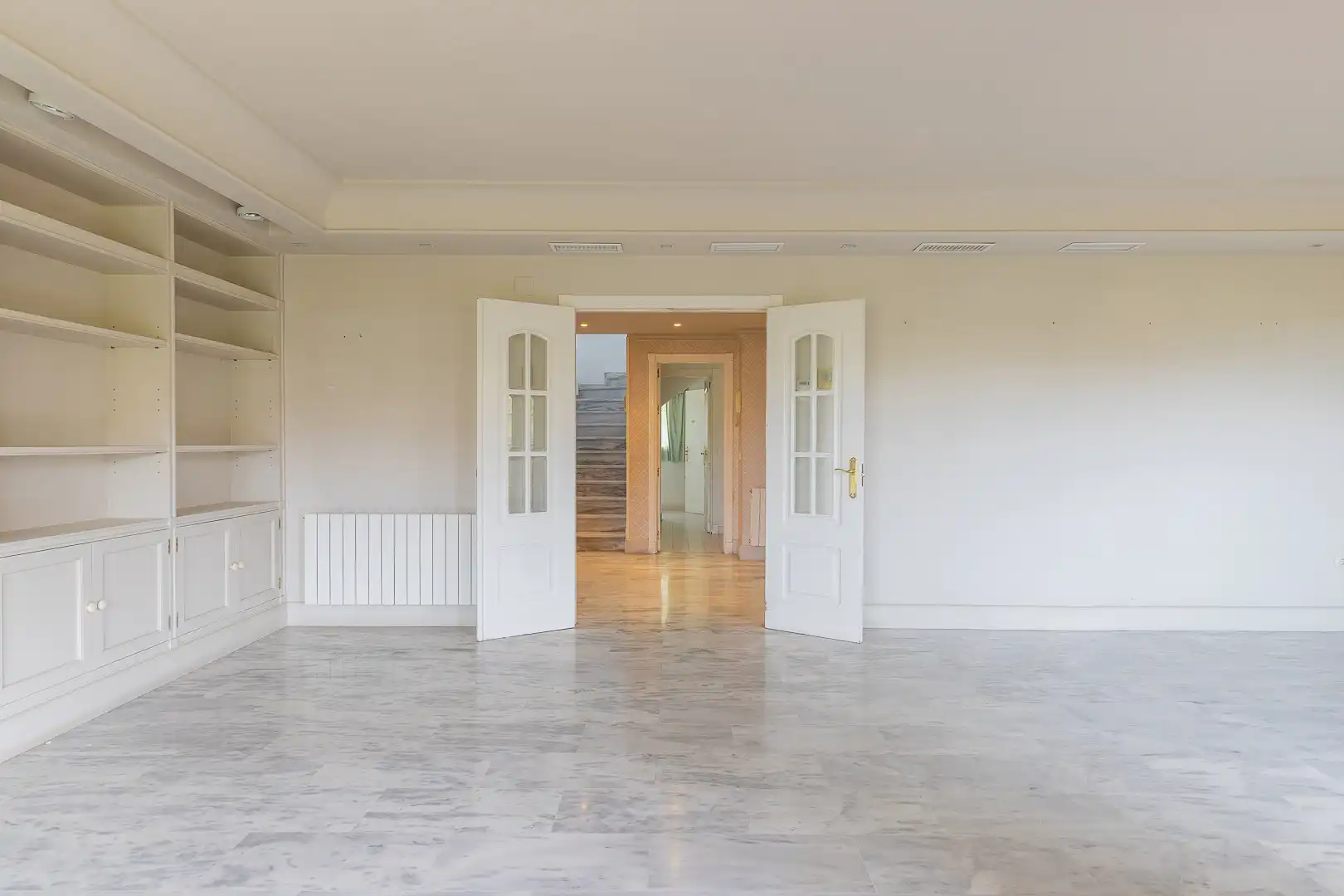 Attic for sale in Málaga  with Air Conditioner, Terrace and Swimming Pool