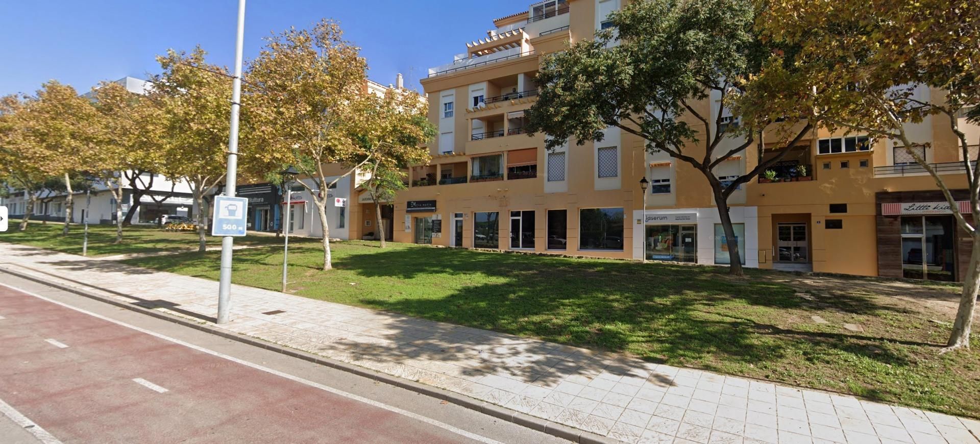 Vista exterior de Àtic en venda en El Puerto de Santa María amb Terrassa, Traster i Piscina comunitària
