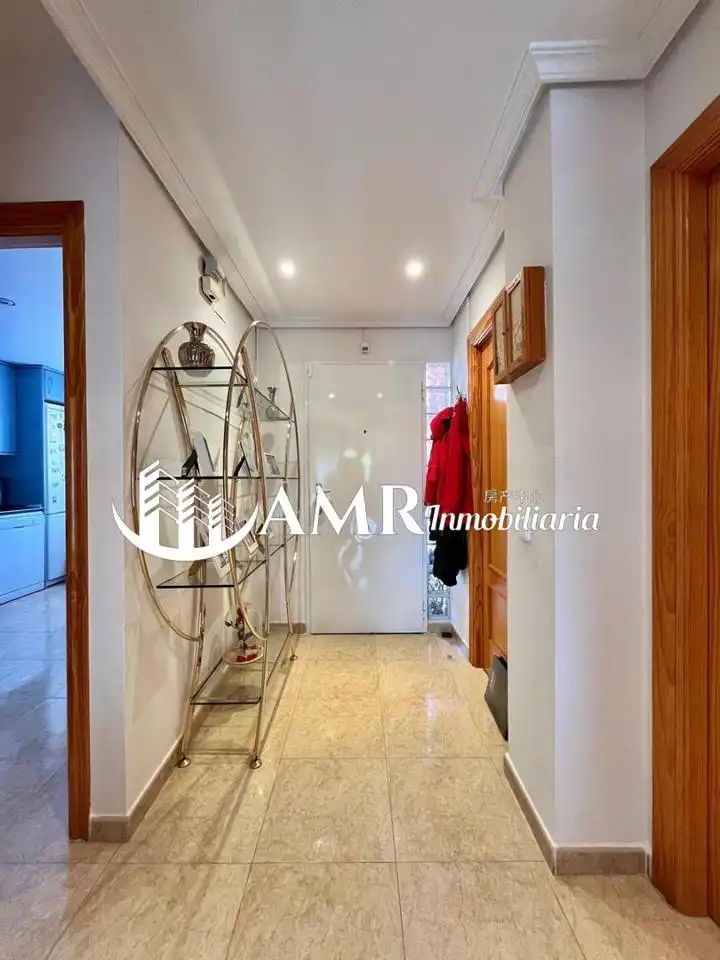 Casa adosada en venta en Casarrubuelos con Aire acondicionado, Calefacción y Jardín privado