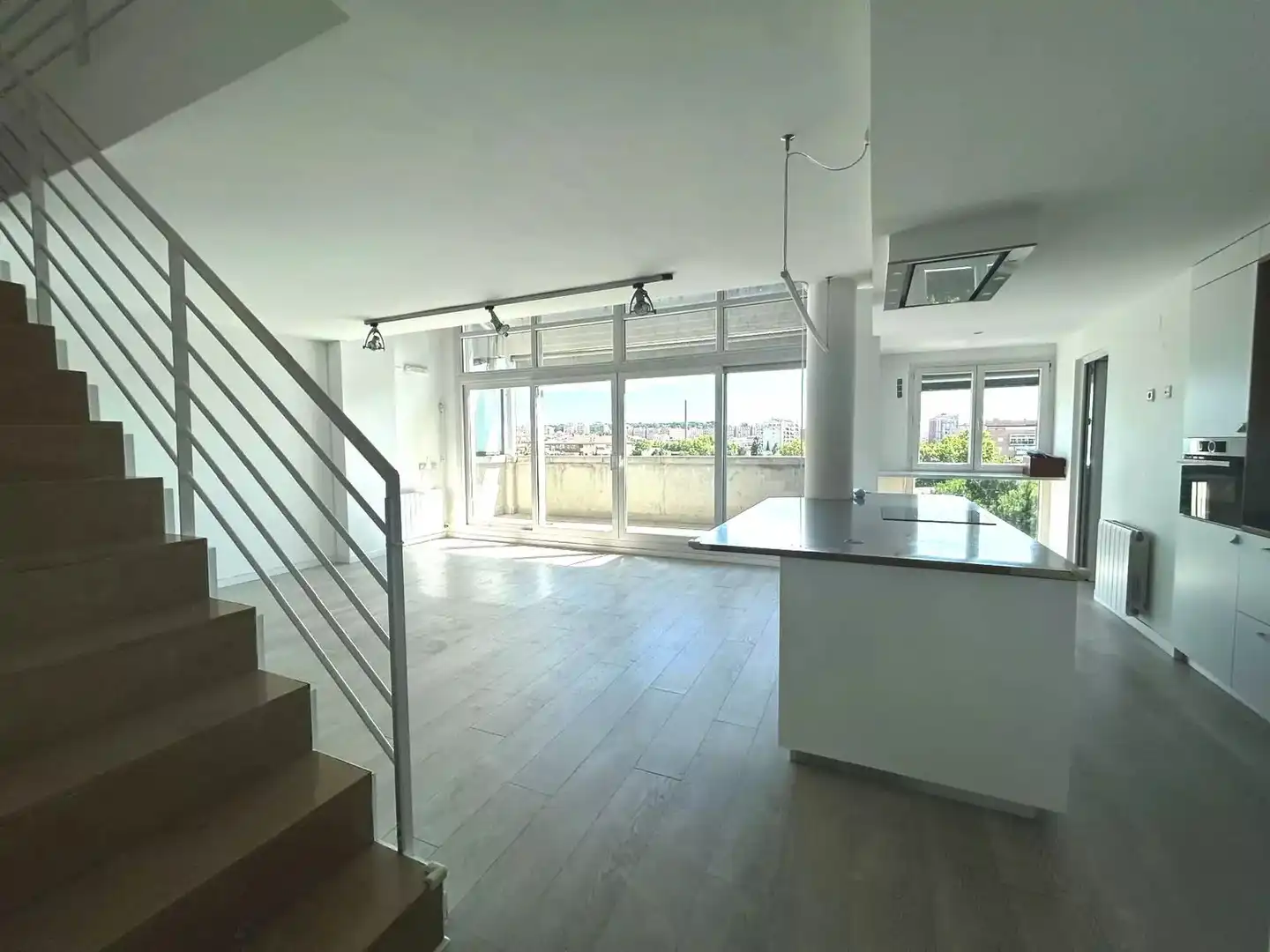 Küche von Wohnung zur Miete in Girona mit Klimaanlage, Heizung und Parkett