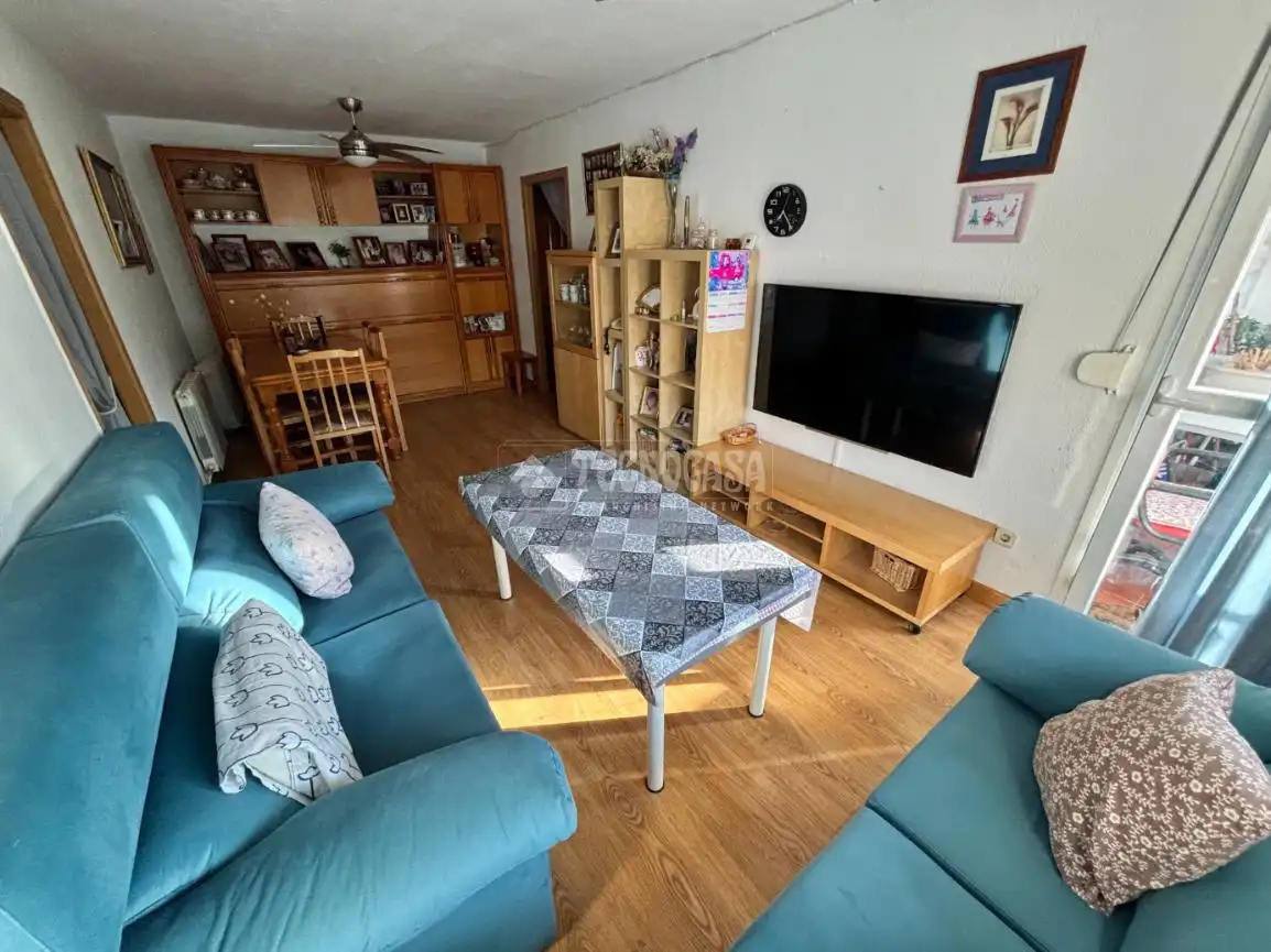 Wohnzimmer von Wohnung zum Verkauf in Meco mit Heizung und Terrasse