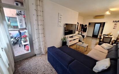 Living room of Flat for sale in Sabadell  with Air Conditioner, Heating and Balcony