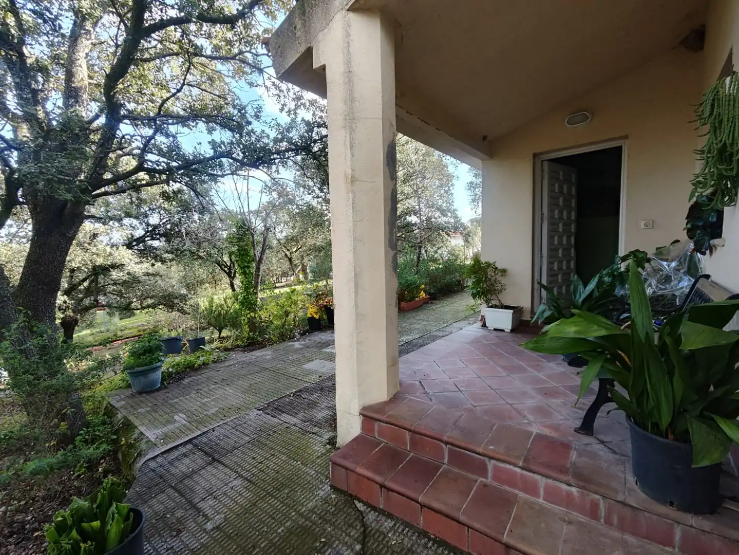 Terrassa de Casa o xalet en venda en Sevilla la Nueva amb Calefacció, Jardí privat i Terrassa