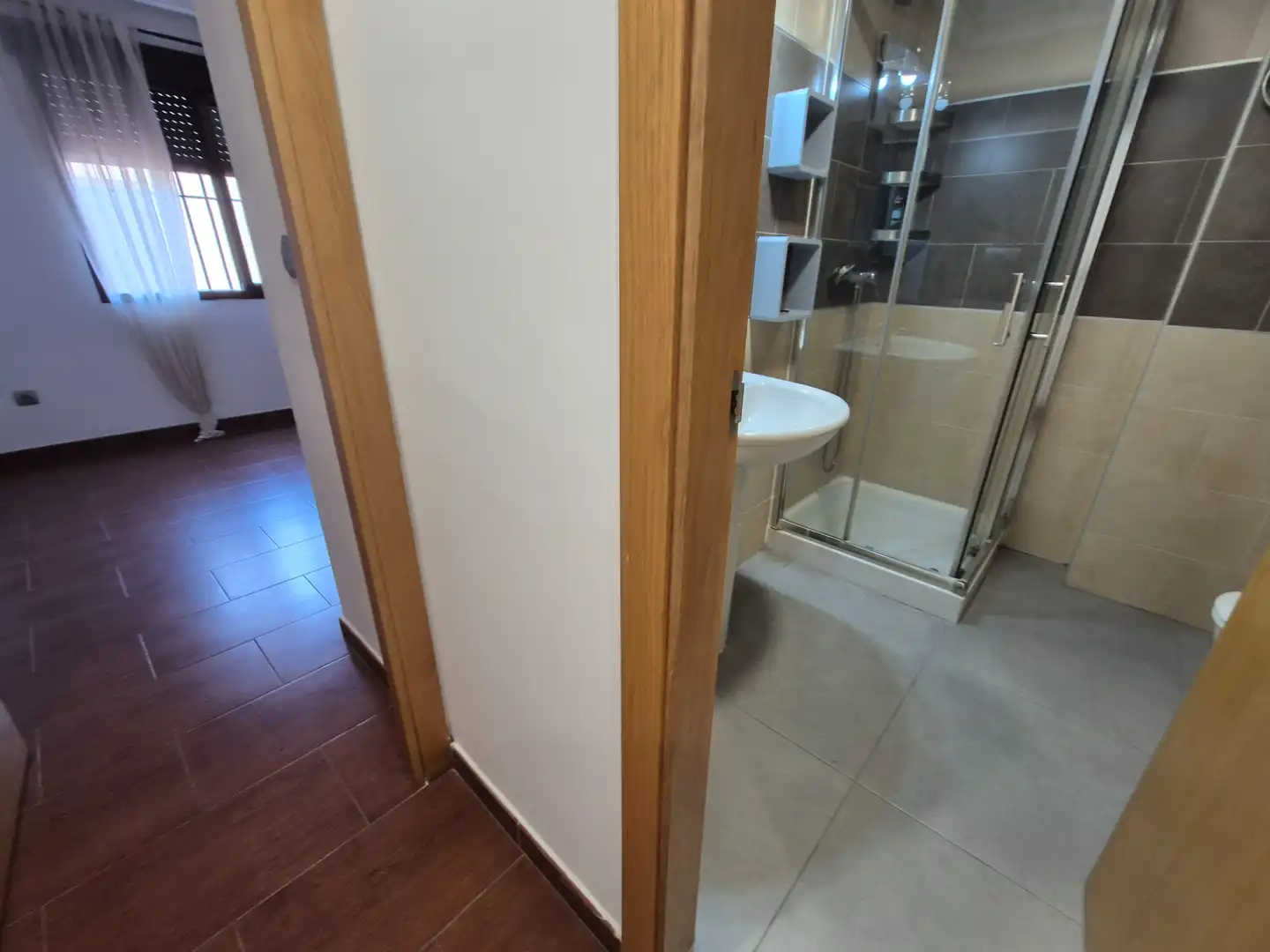 Badezimmer von Einfamilien-Reihenhaus zur Miete in San Isidro mit Klimaanlage, Terrasse und Ofen