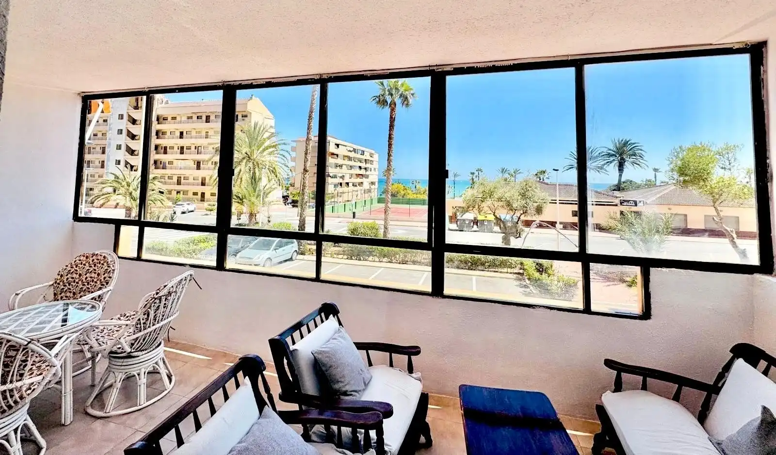 Außenansicht von Wohnungen zum Verkauf in Torrevieja mit Schwimmbad, Möbliert und Waschmaschine