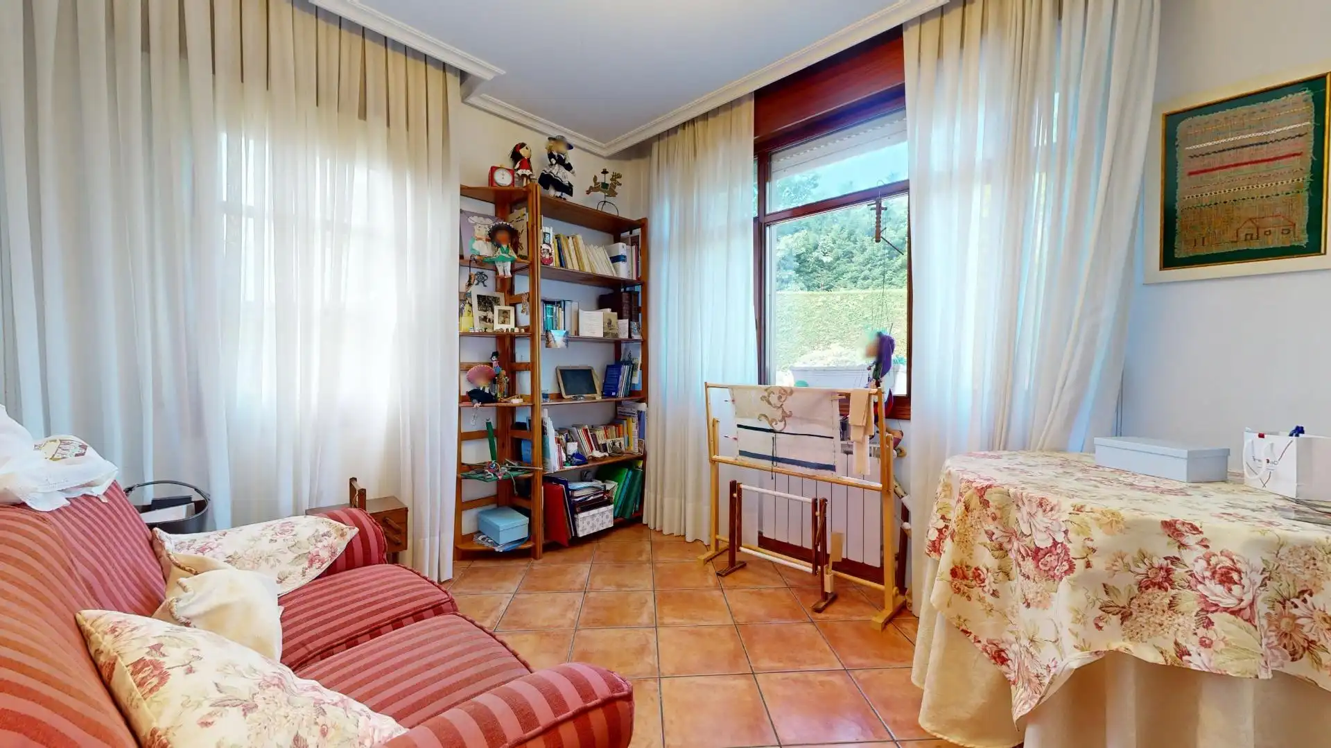 Sala de estar de Casa adosada en venta en Zalla  con Calefacción, Jardín privado y Terraza