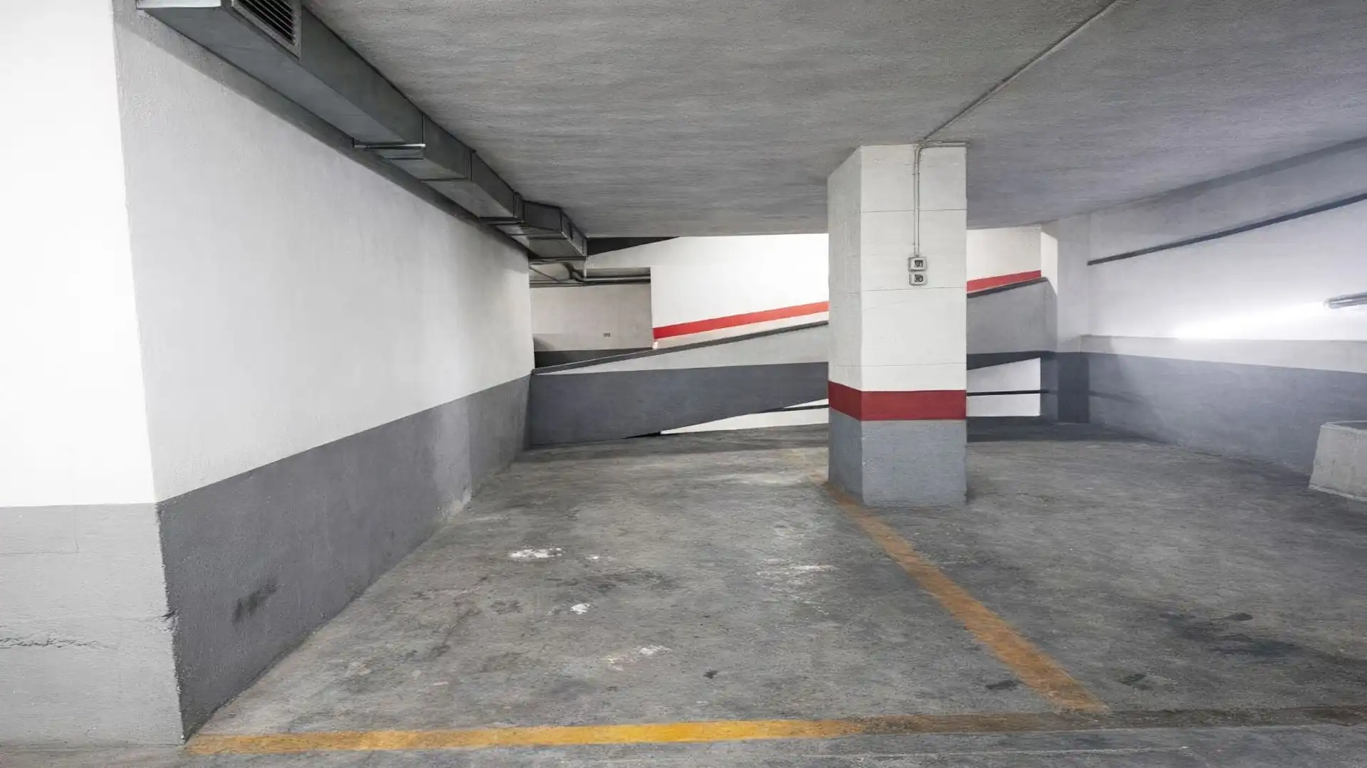 Parking de Apartamento de alquiler en Málaga con Aire acondicionado y Calefacción