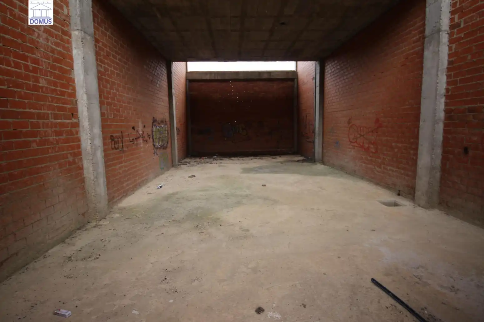 Commercial properties for sale in Valdelacalzada
