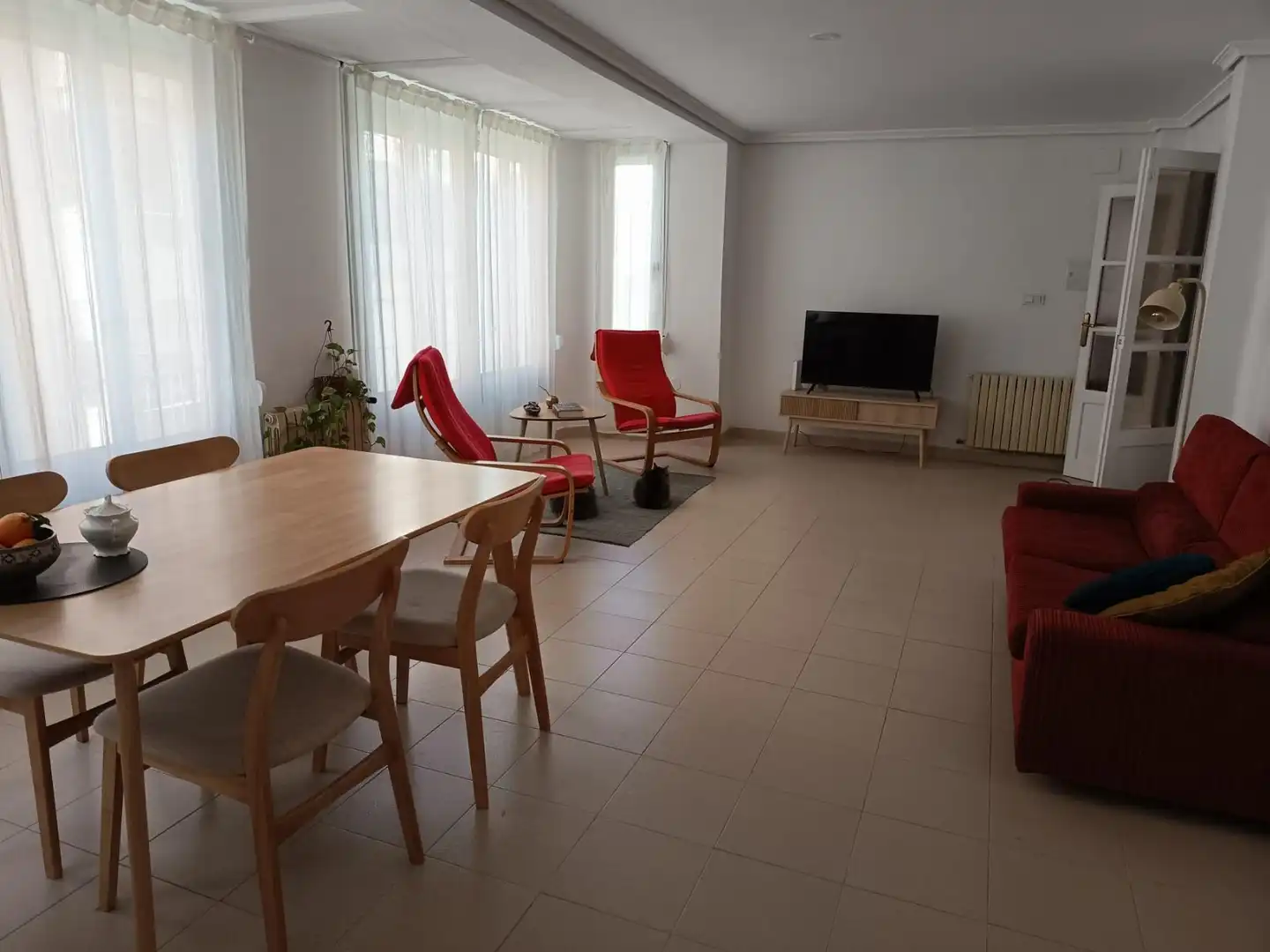 Sala de estar de Piso en venta en Castellón de la Plana / Castelló de la Plana con Calefacción y Trastero