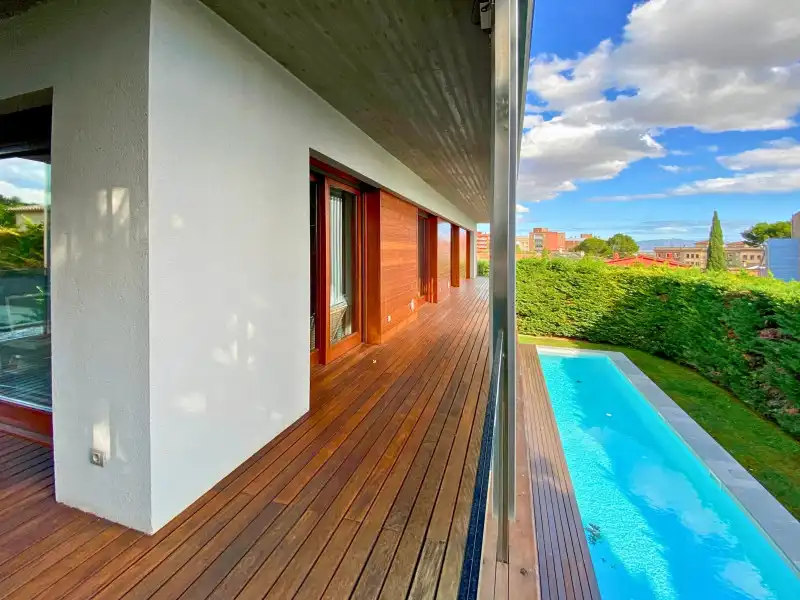Houses for sale in N/A, Centre