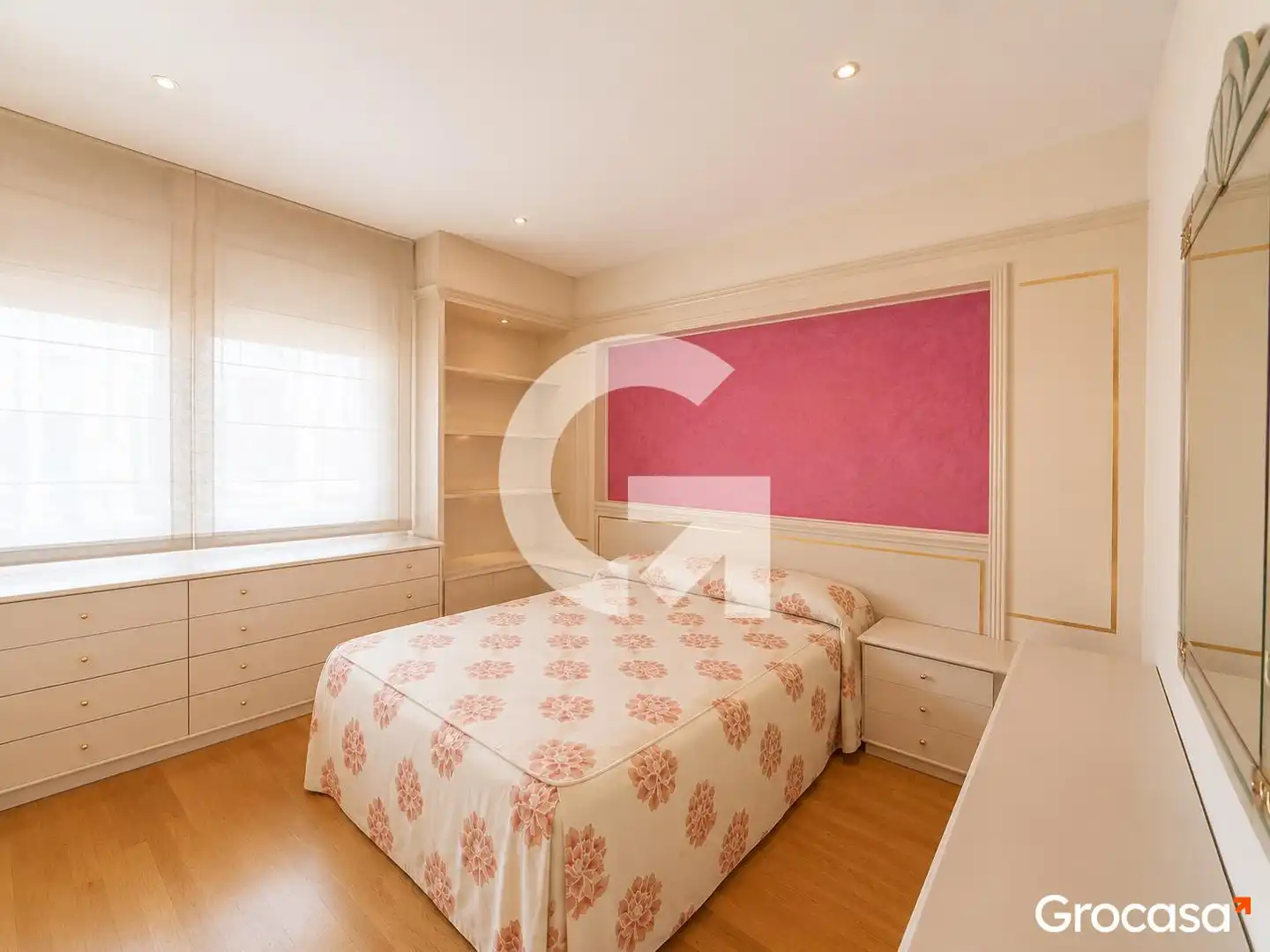 Bedroom of Flat for sale in Barcelona  with Air Conditioner, Heating and Terrace