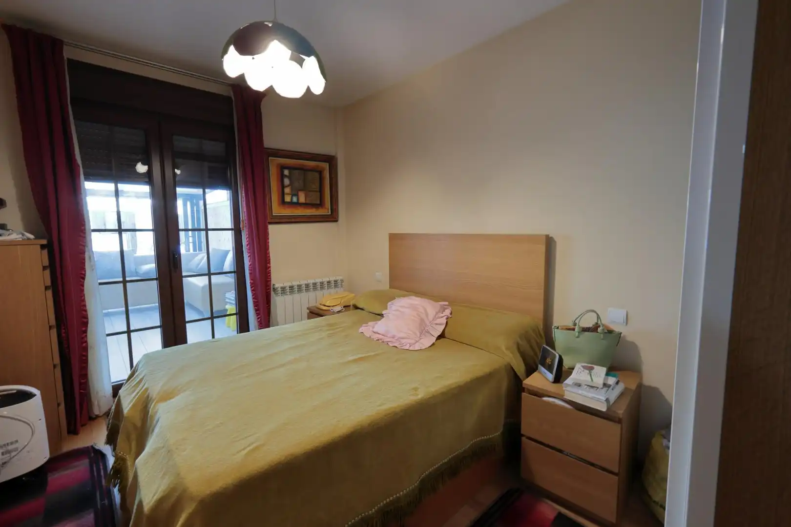 Habitación de Casa adosada en venta en Ponferrada con Aire acondicionado, Calefacción y Terraza