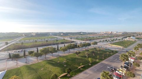 Photo 4 of Premises for sale in Avenida Felipe González Márquez, Entrenúcleos, Dos Hermanas