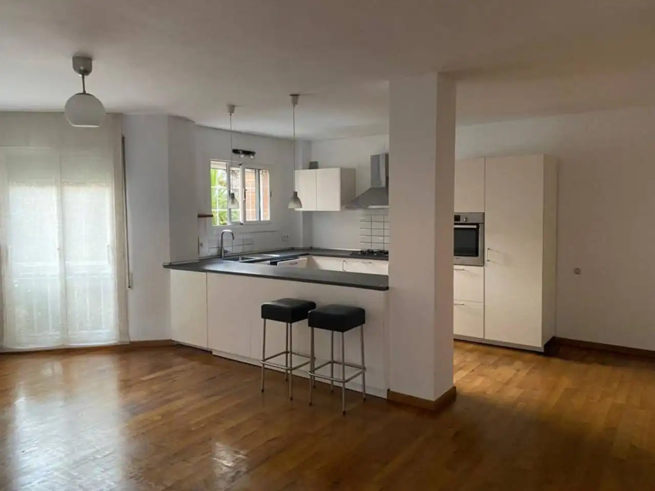 Cocina de Piso de alquiler en Sant Cugat del Vallès con Aire acondicionado, Calefacción y Jardín privado