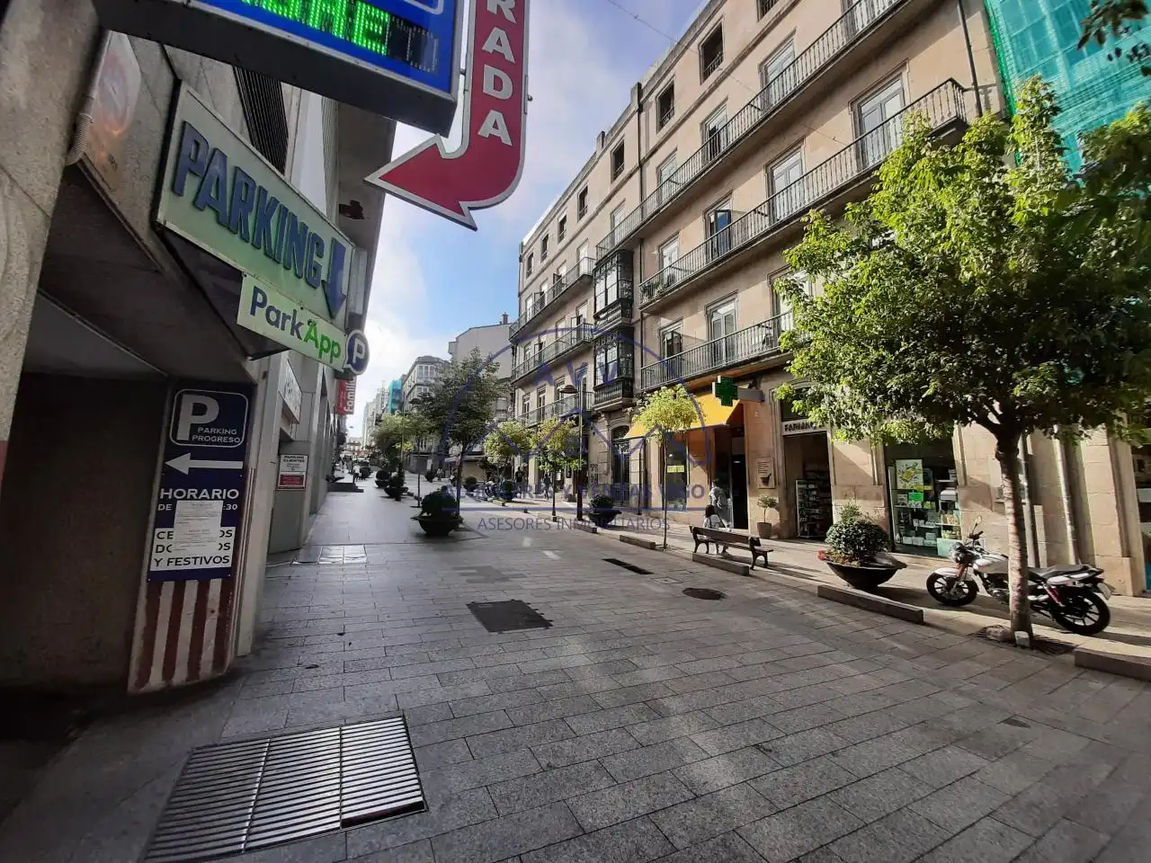 Außenansicht von Wohnungen zur Miete in Vigo  mit Klimaanlage, Heizung und Parkett