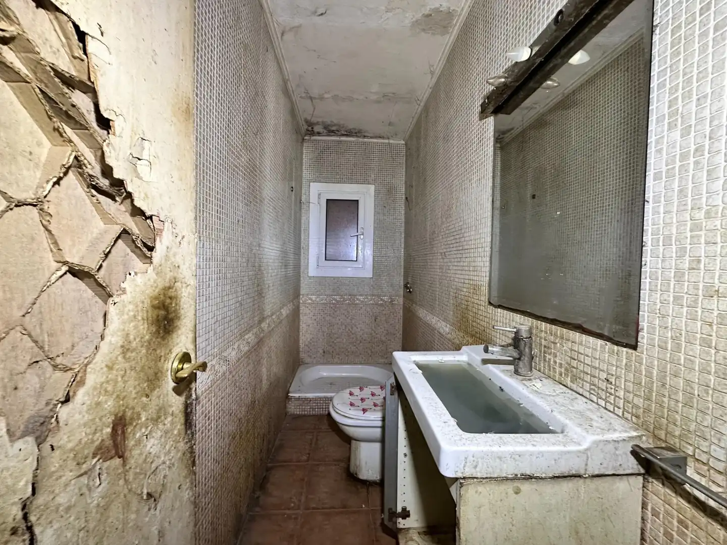 Bathroom of Houses for sale in Sant Salvador de Guardiola