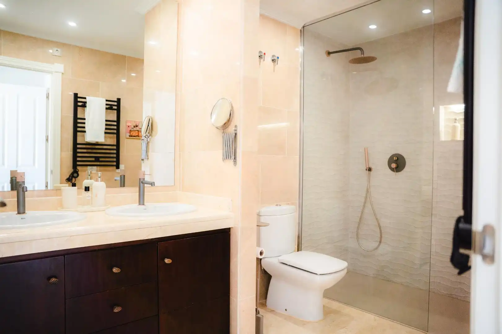 Bathroom of Duplexes for sale in Playa Bahía Dorada