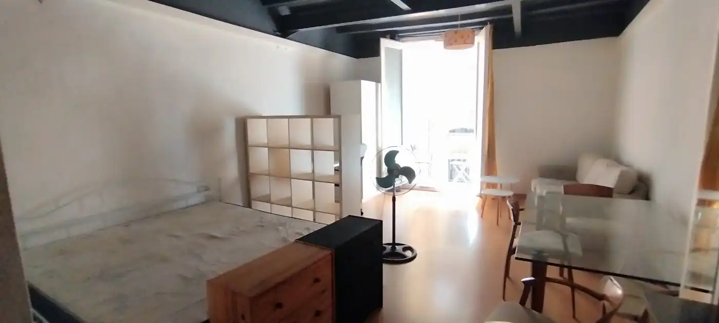 Loft de lloguer a Carrer de les Carretes, El Raval