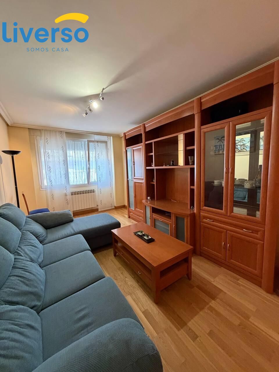 Sala d'estar de Pis de lloguer en Aranda de Duero amb Calefacció