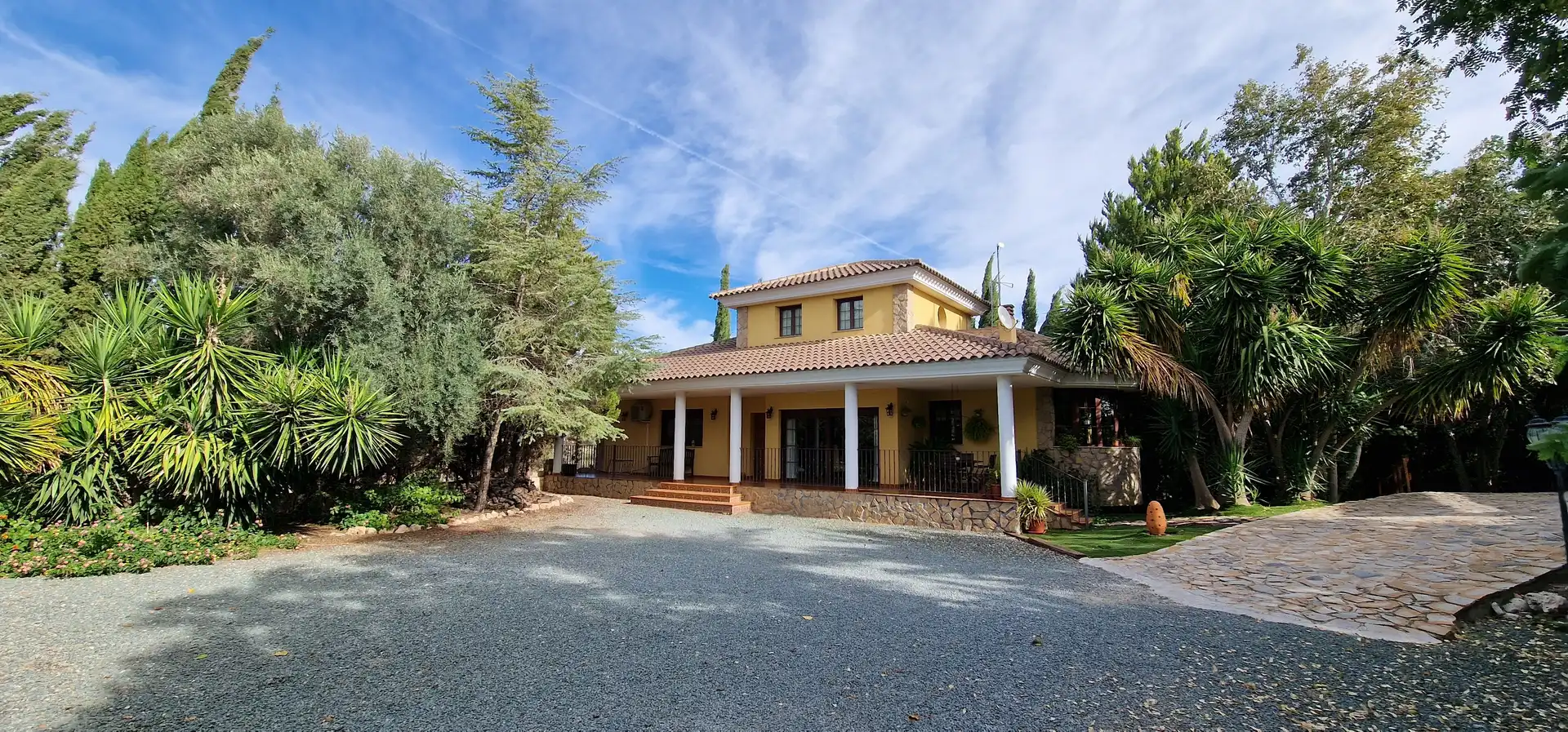 Vista exterior de Casa o xalet en venda en Totana amb Aire condicionat, Calefacció i Jardí privat