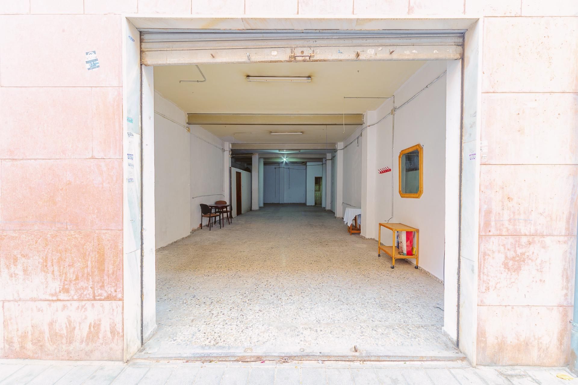 Premises for sale in Elche / Elx