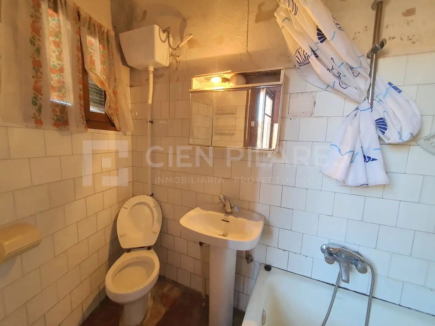 Bany de Casa o xalet en venda en Préjano