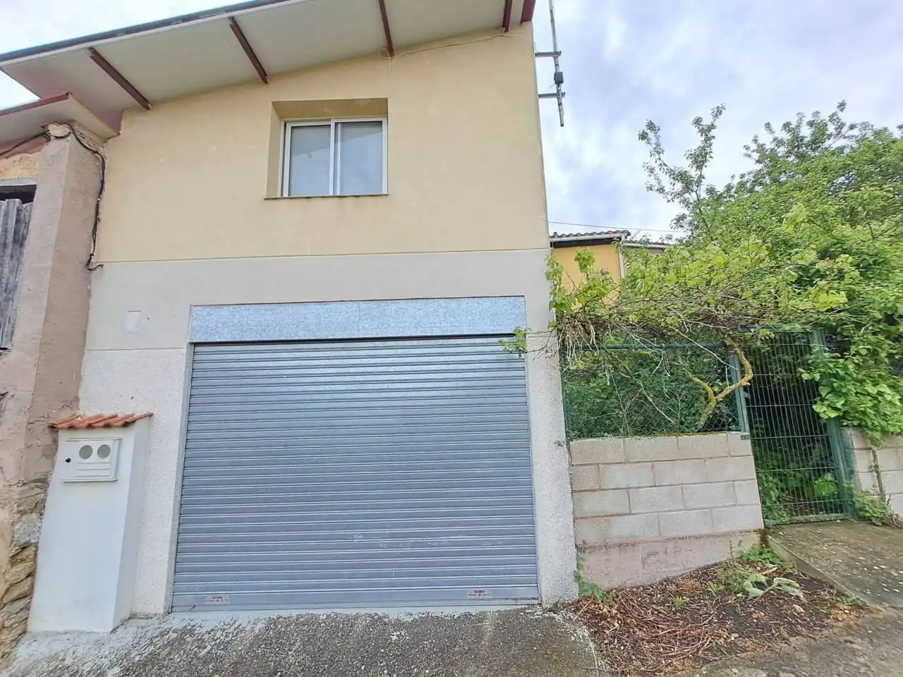 Vista exterior de Casa adosada en venta en Valle de Oca