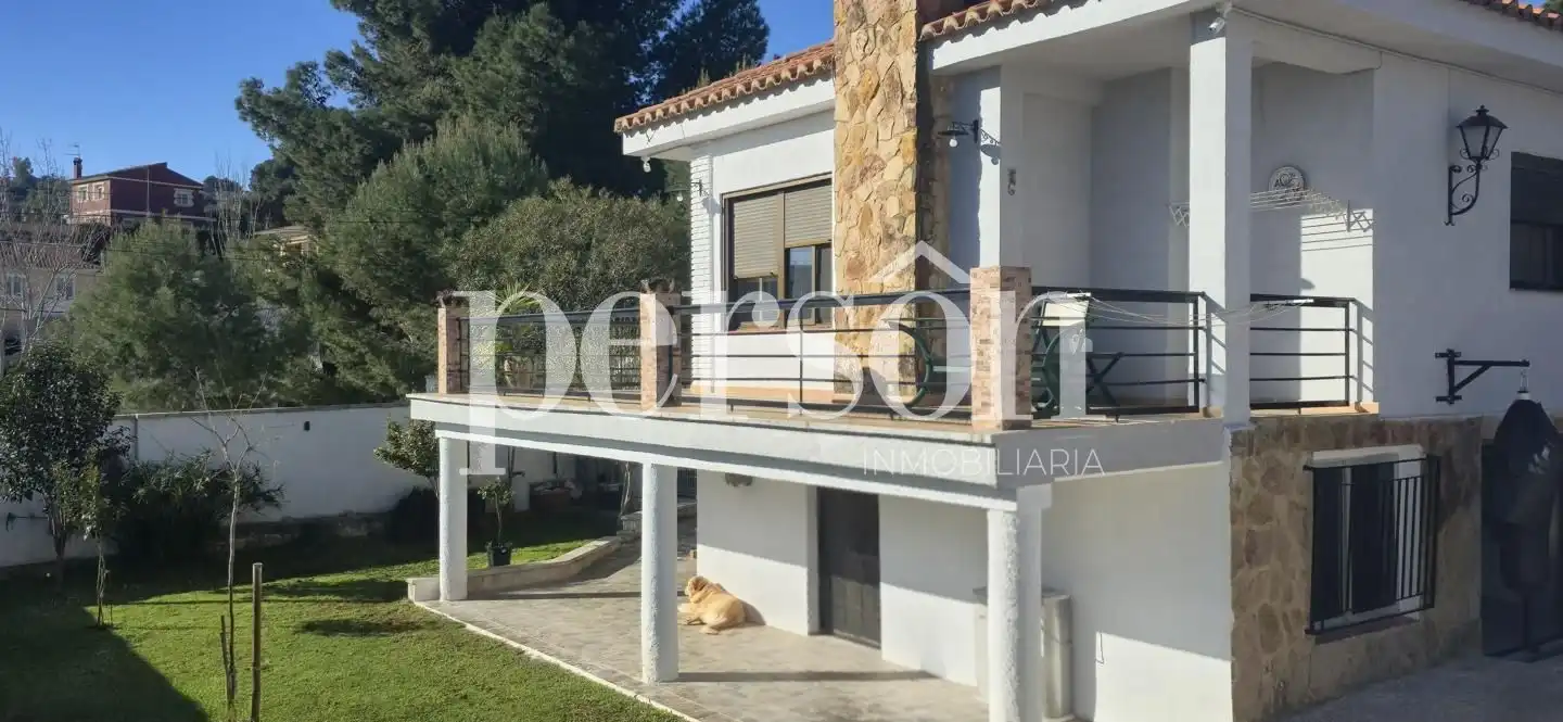 Terraza de Casa o chalet en venta en Chiva con Aire acondicionado, Jardín privado y Terraza