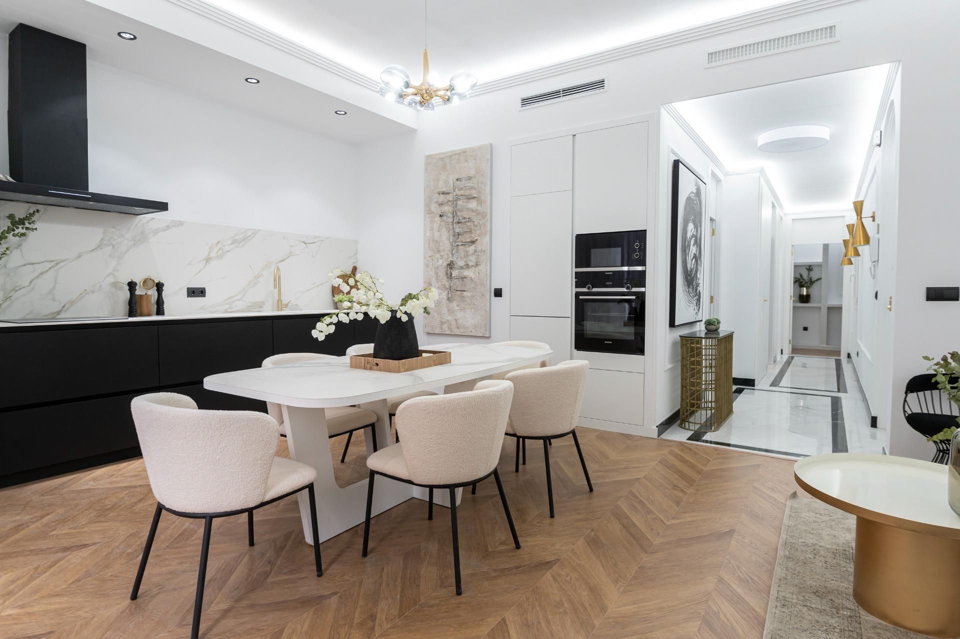 Dining room of Flat for sale in  Valencia Capital  with Air Conditioner, Heating and Parquet flooring