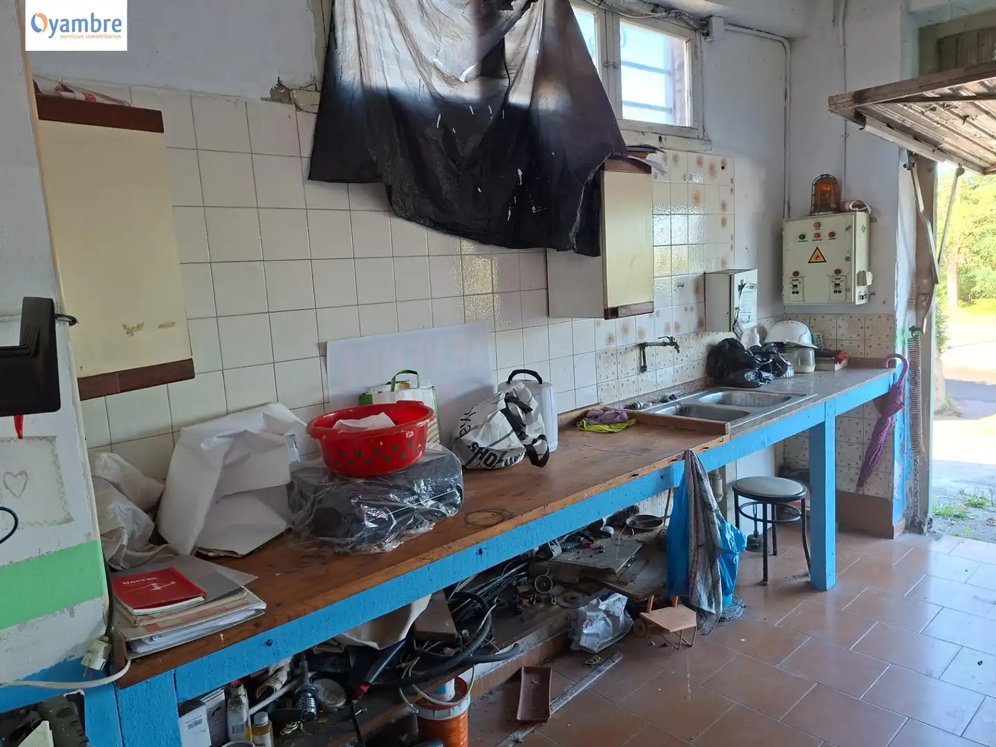 Küche von Garage zum Verkauf in Avilés