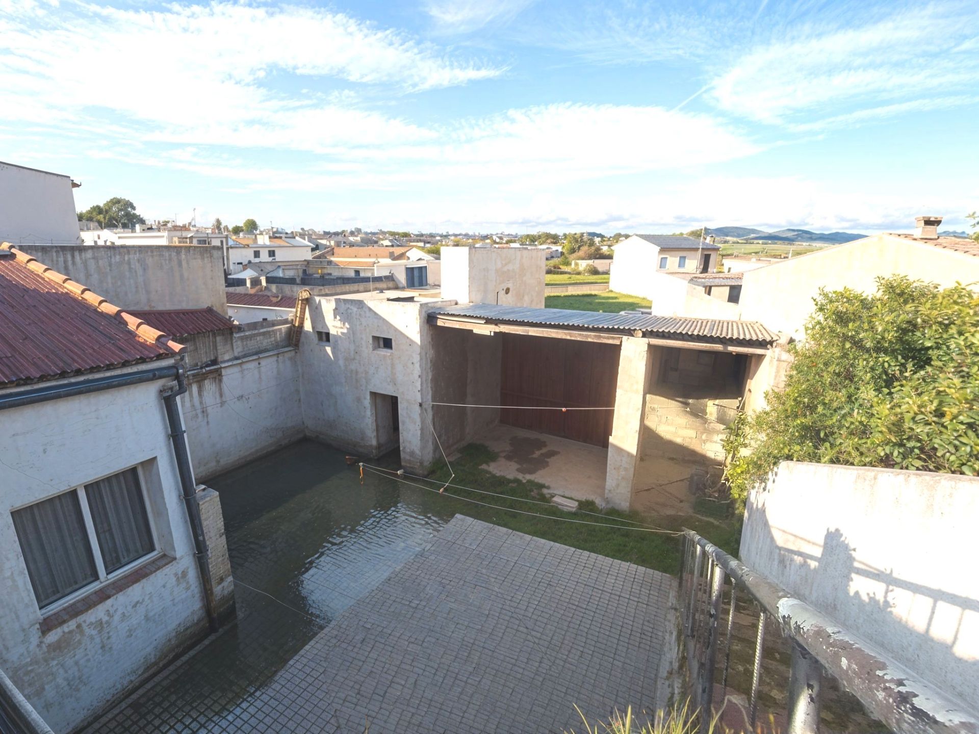 Vista exterior de Casa o xalet en venda en Mirandilla amb Terrassa