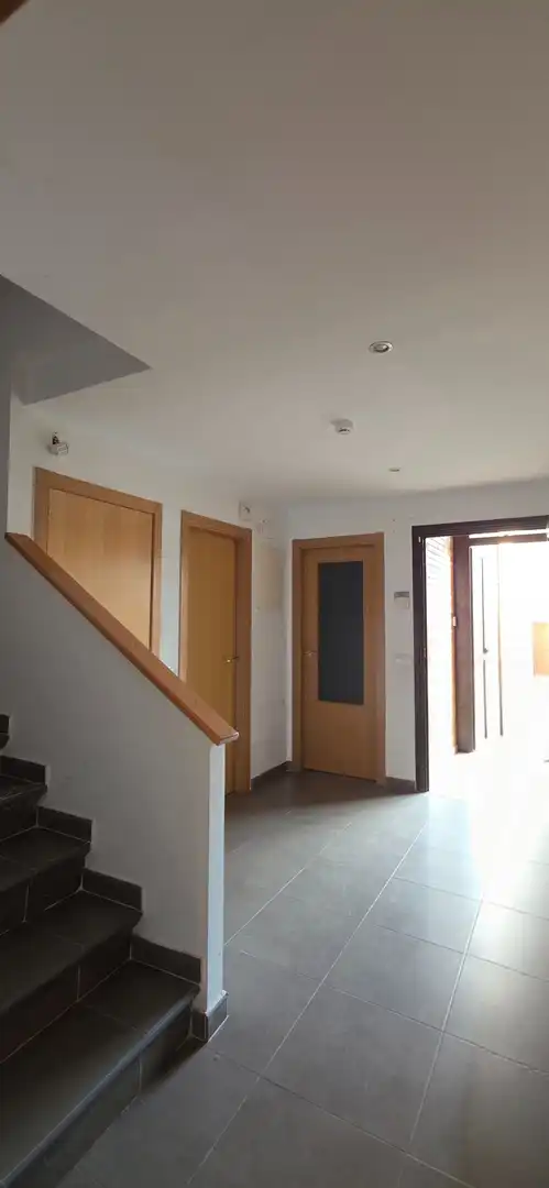 Haus oder Chalet zum Verkauf in Ugena mit Klimaanlage, Heizung und Privatgarten