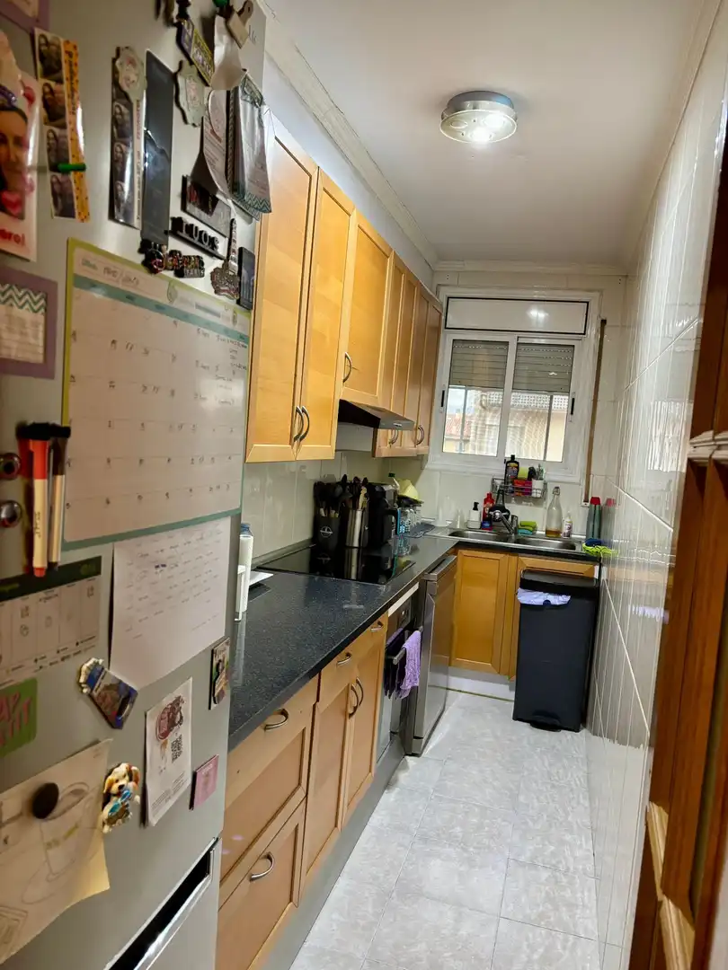Küche von Wohnung zum Verkauf in Girona mit Klimaanlage, Heizung und Terrasse