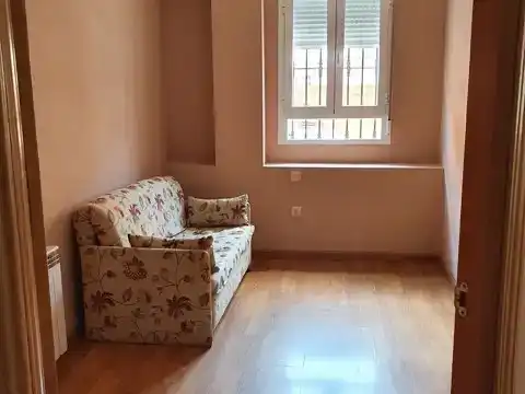 Sala d'estar de Pis en venda en Ciempozuelos amb Aire condicionat, Jardí privat i Parquet
