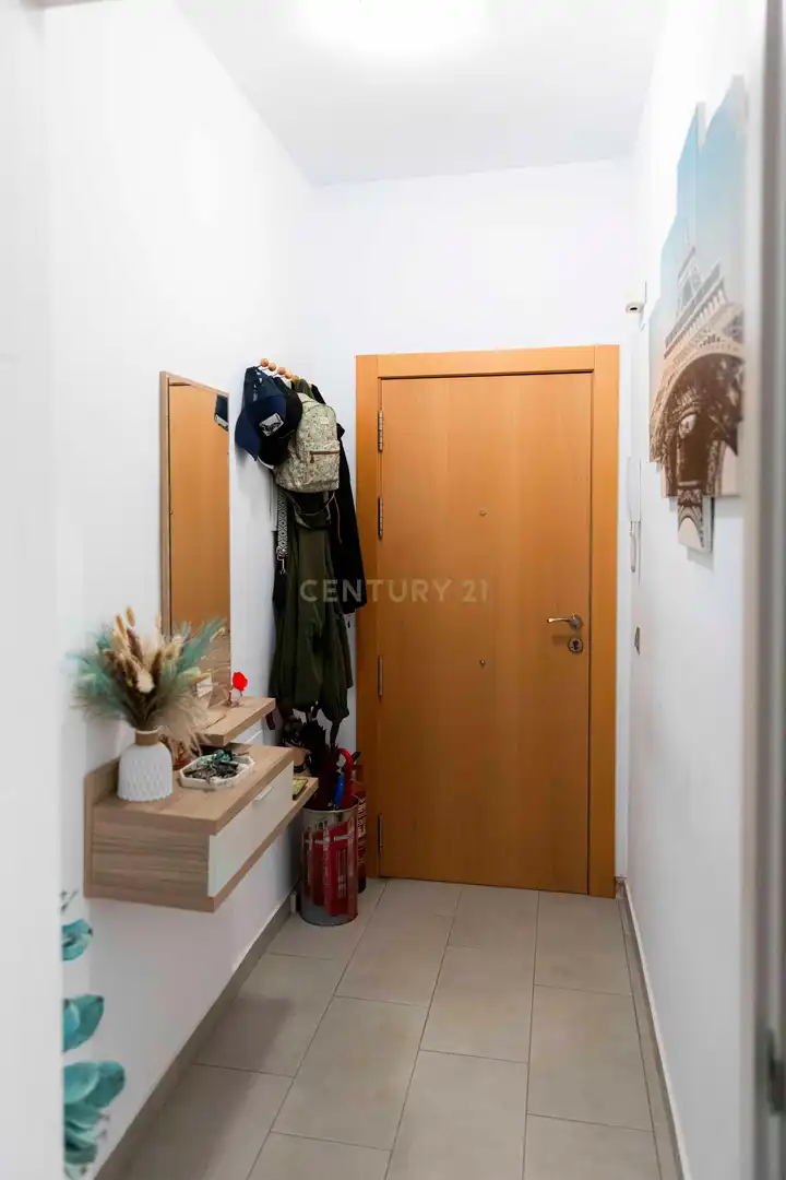 Wohnung zum Verkauf in Campillos mit Klimaanlage, Privatgarten und Gemeinschaftspool