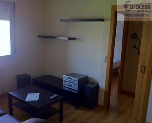 Sala d'estar de Apartament en venda en Zamora Capital  amb Terrassa