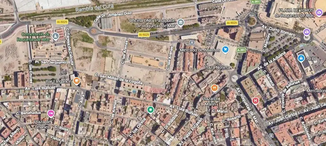 Vista exterior de Pis en venda en Roquetas de Mar ciudad