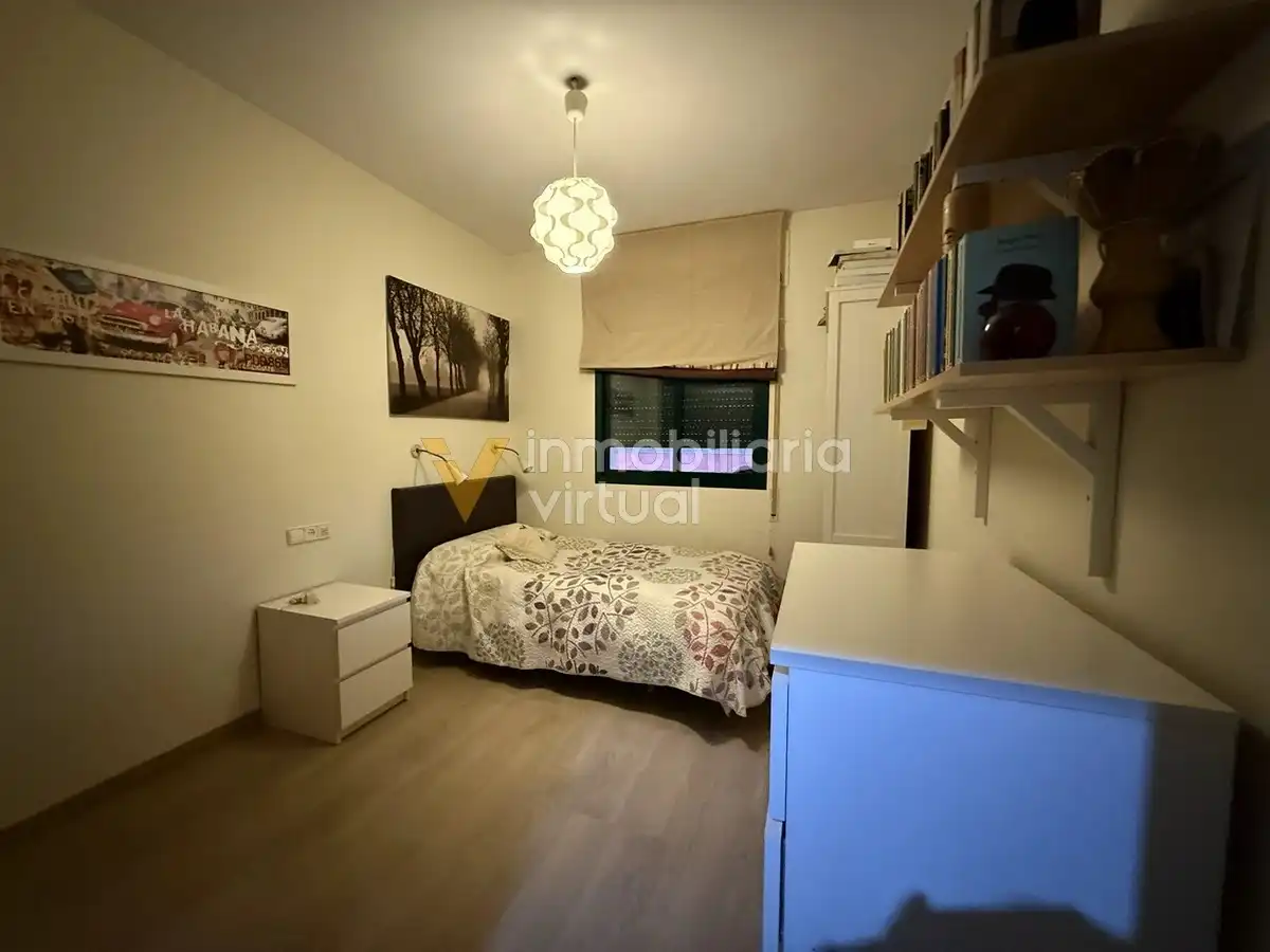 Habitación de Piso en venta en Cabra con Aire acondicionado, Calefacción y Amueblado