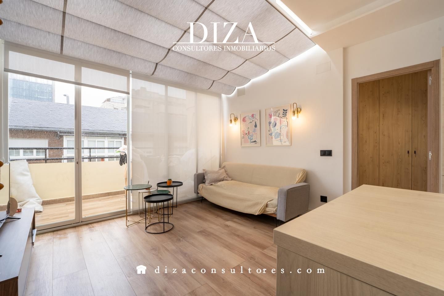 Living room of Flat for sale in  Madrid Capital  with Air Conditioner and Terrace