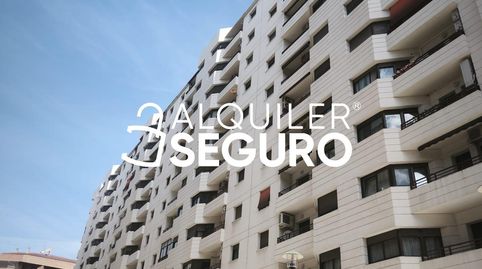 Foto 2 de Piso de alquiler en Vicente Berdusan, Ciudad Jardín - Parque Roma, Zaragoza Capital