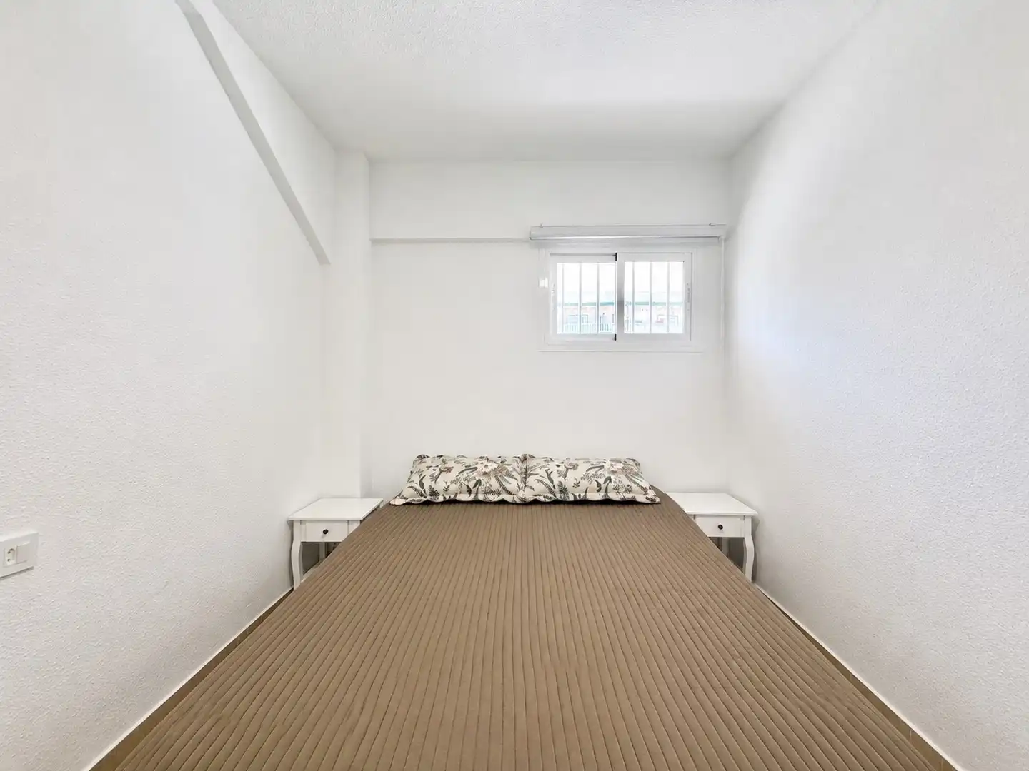 Bedroom of Apartments for rent in Torrevieja  with Air Conditioner, Heating and Swimming Pool