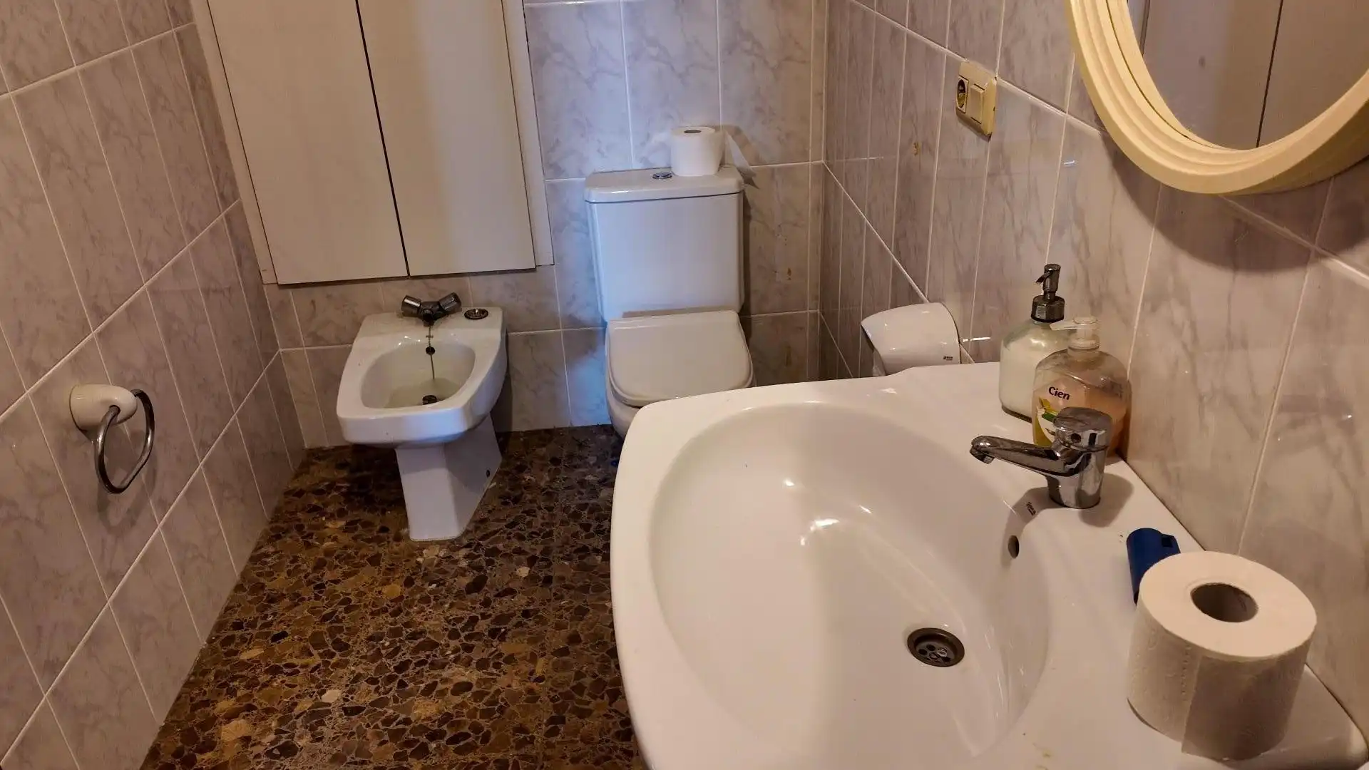 Bathroom of Flat for sale in Oliva