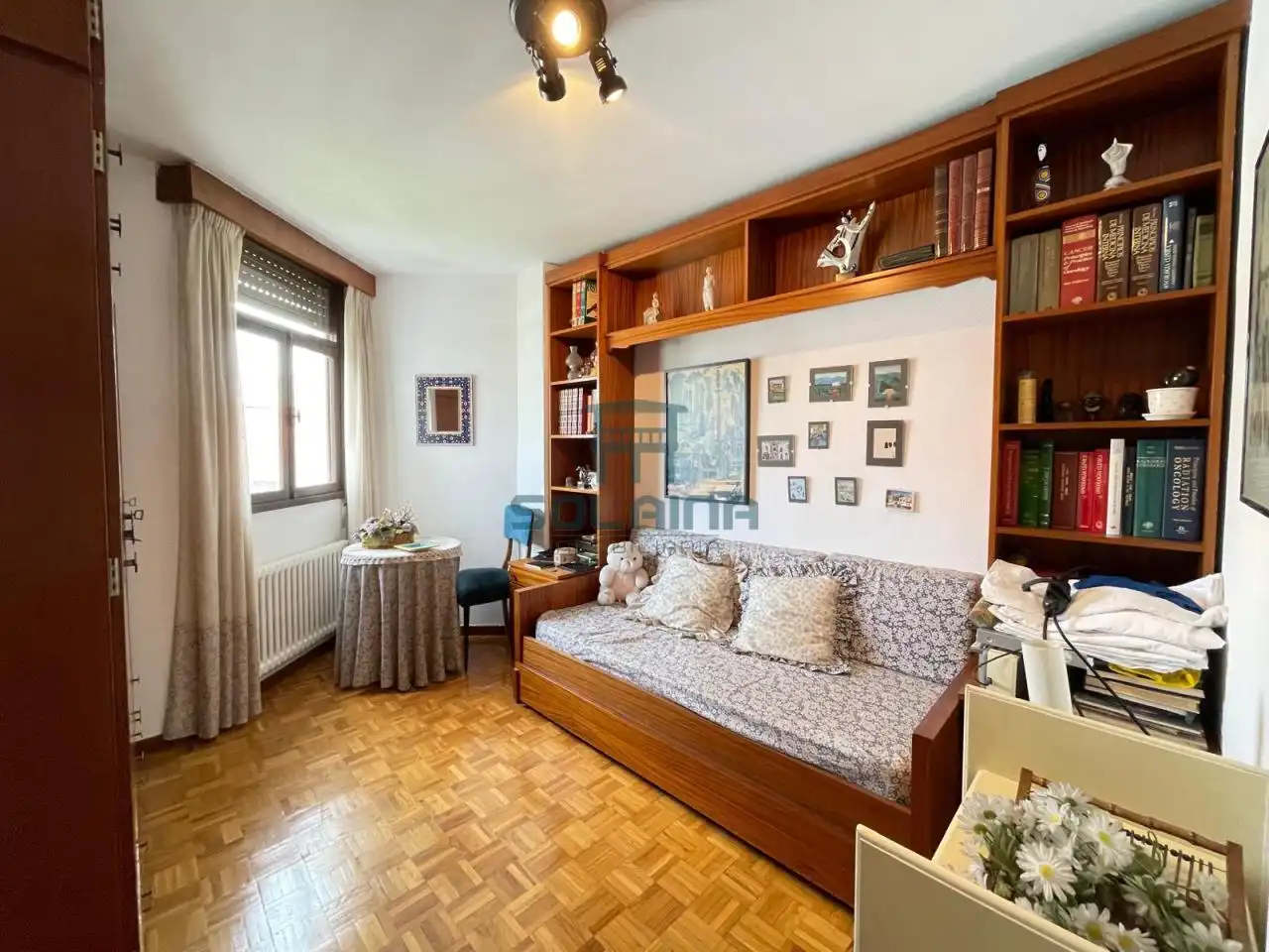 Wohnzimmer von Wohnung zum Verkauf in Ourense Capital  mit Heizung, Parkett und Abstellraum