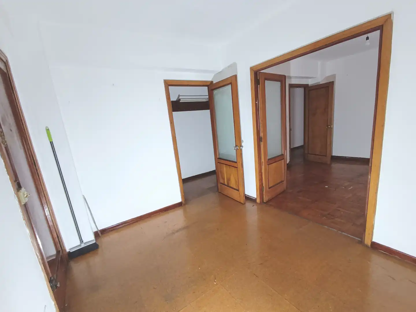 Pis en venda en Vigo  amb Parquet i Forn