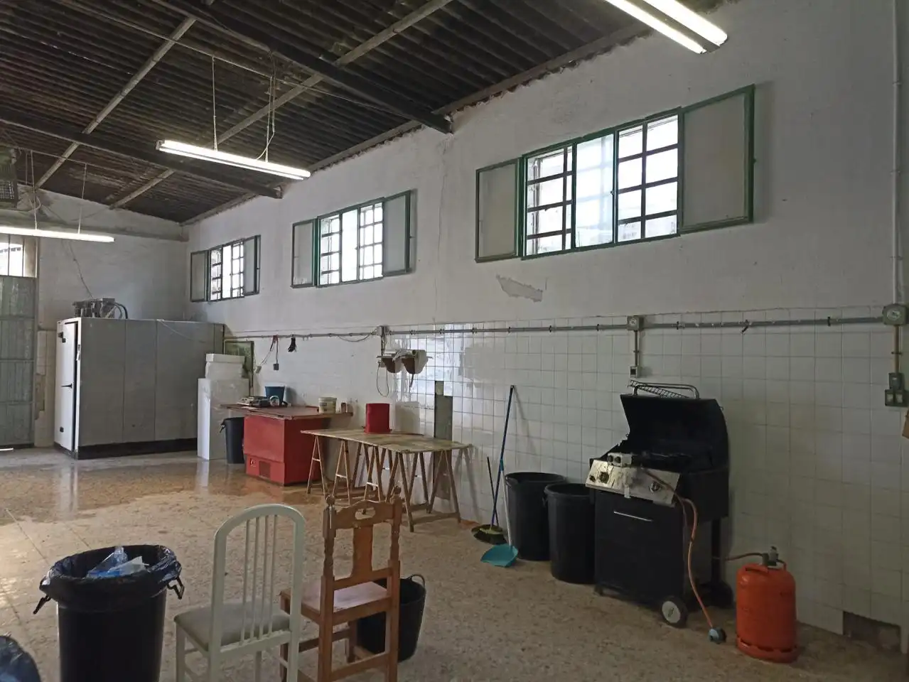 Industrial buildings for sale in Bonanza - Avda de Huelva - Barrio Andalucia