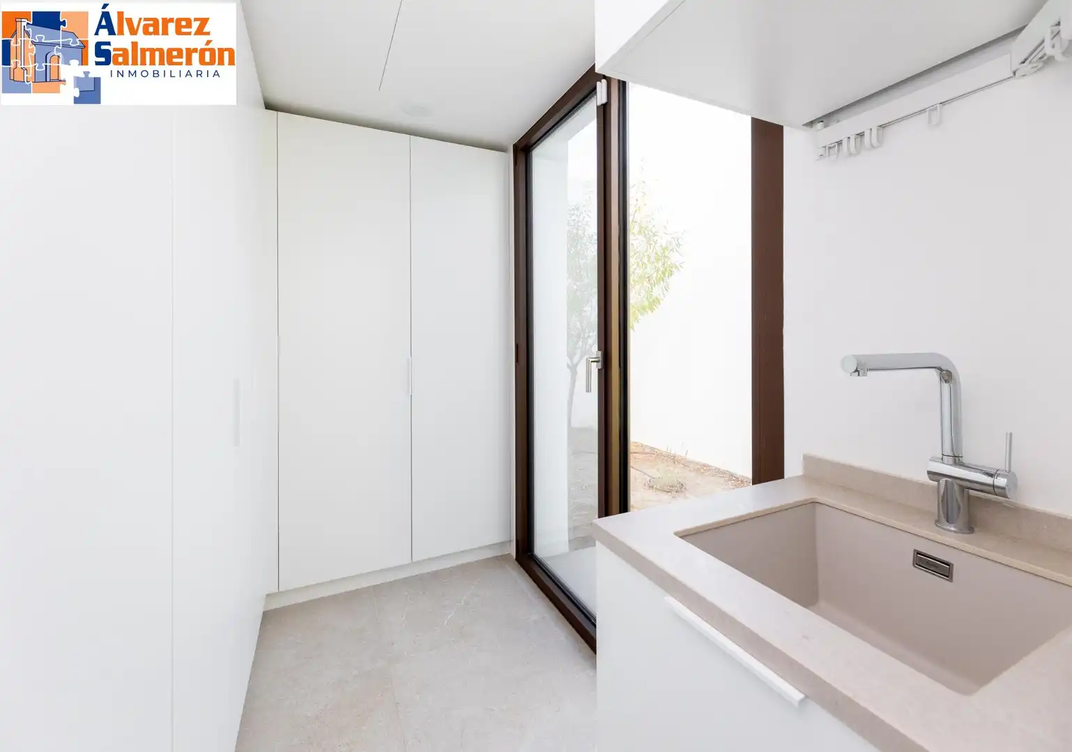 Bathroom of Houses for sale in Albolote  with Air Conditioner, Heating and Private garden
